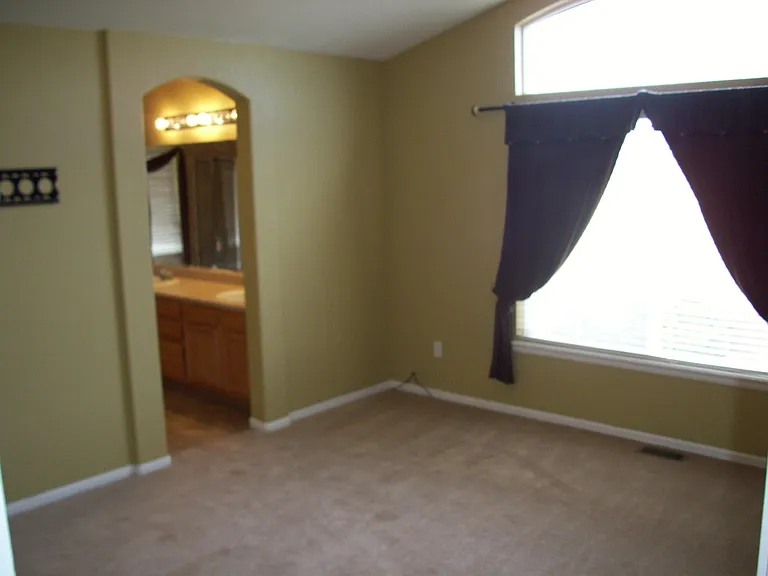 16141 Martingale Dr — Photo 11