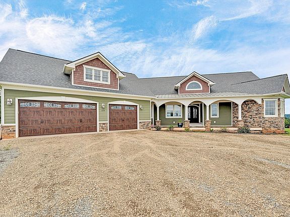 5th image of 379 Greenhouse Rd