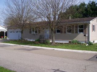 201 E 3rd St, Sugar Grove, OH 43155