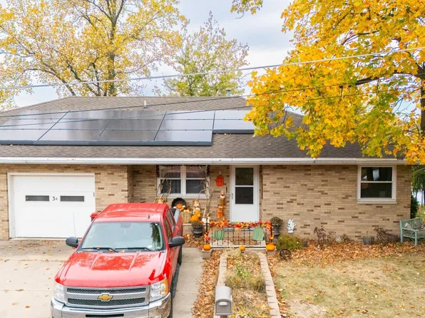 3 Rosewood Ln #A, Pekin, IL 61554