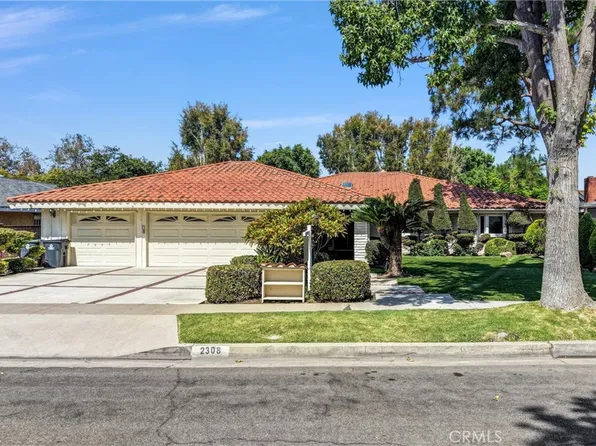 2308 N Lowell Ln, Santa Ana, CA 92706