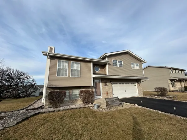 7512 W Benton Dr, Frankfort, IL 60423