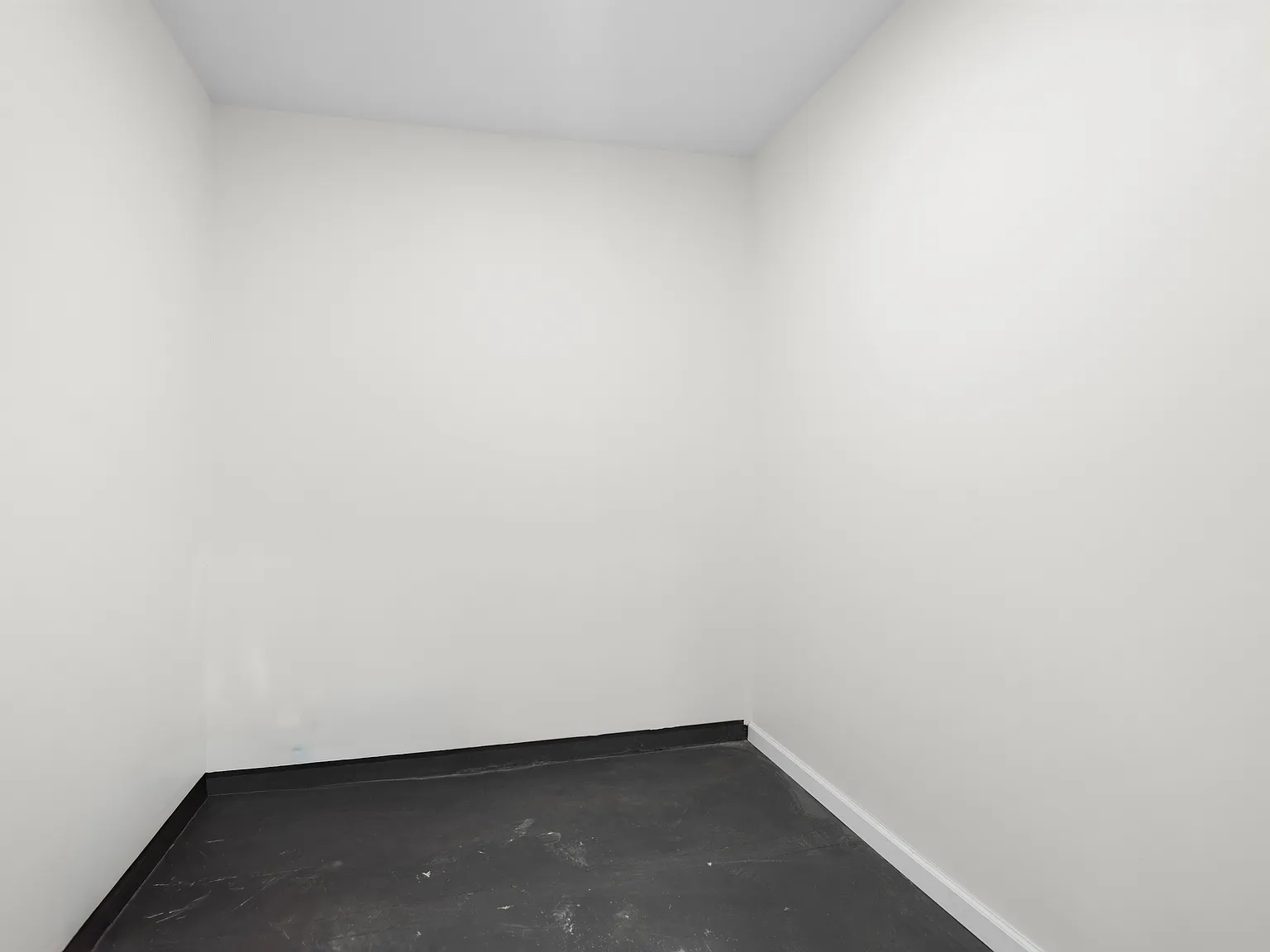 4 bed, 2210 sqft, $3,000 — Photo 4