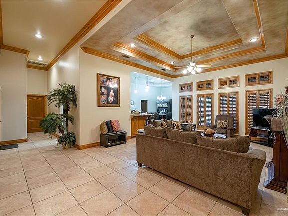 3rd image of 1707 Audrey Dr