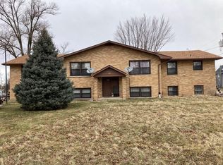 104 S 2nd St, Kirkland, IL