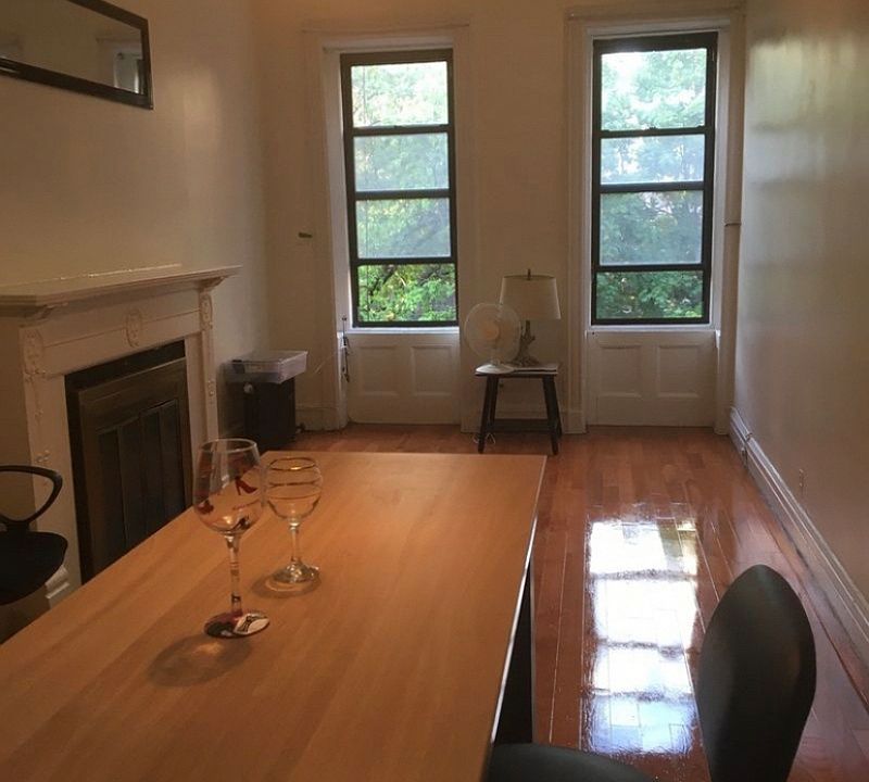 1st image of 156 W 92nd St #4