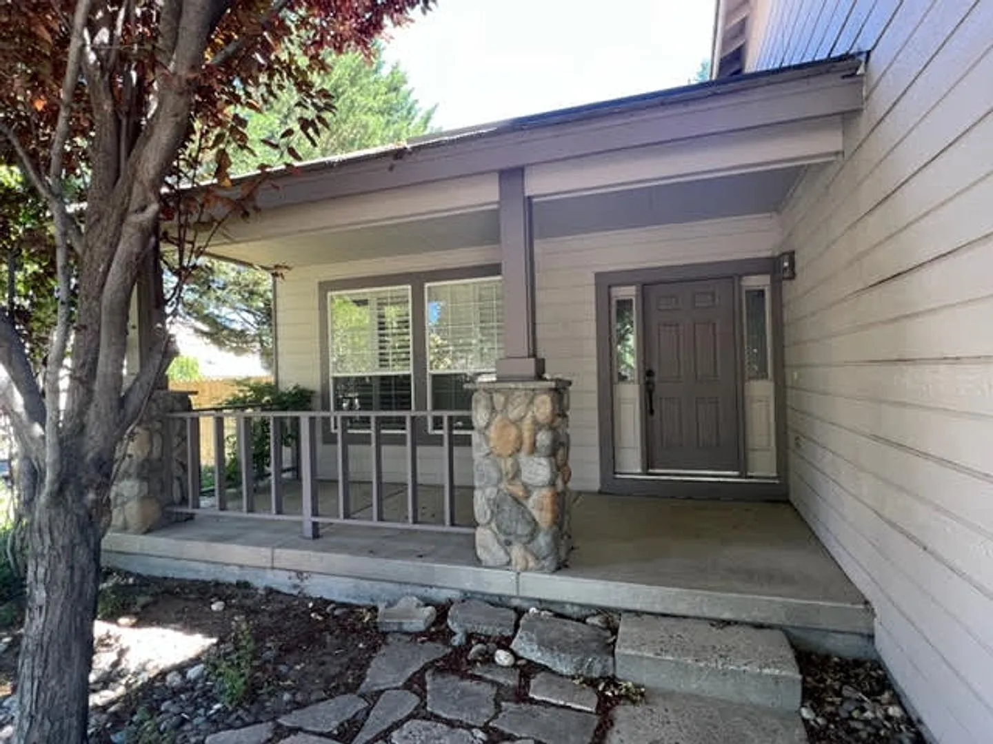 4185 Falling Water Drive — Photo 3