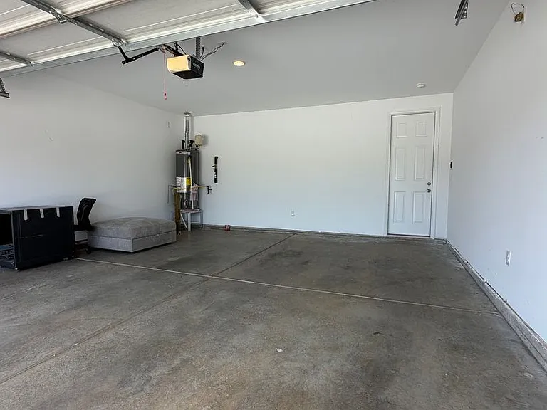 334 Mistfield St — Photo 39
