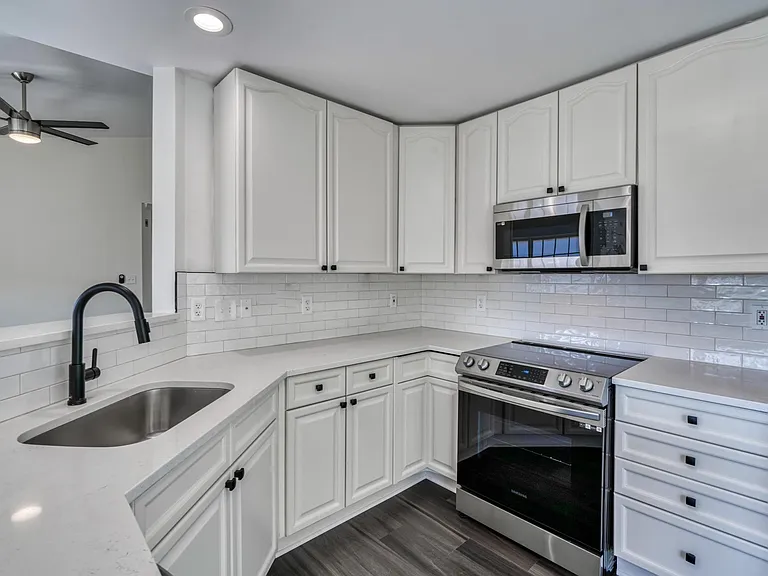 2501 Coleridge Dr #3D — Photo 21