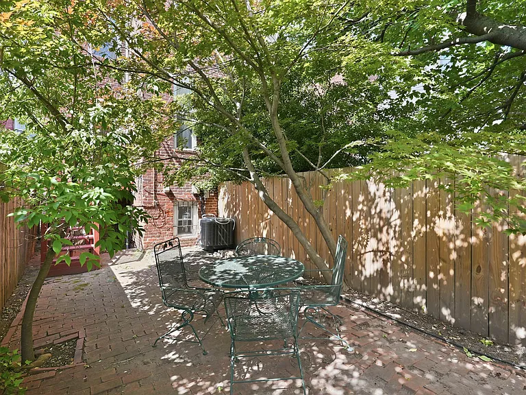 603 A St SE #B — Photo 20