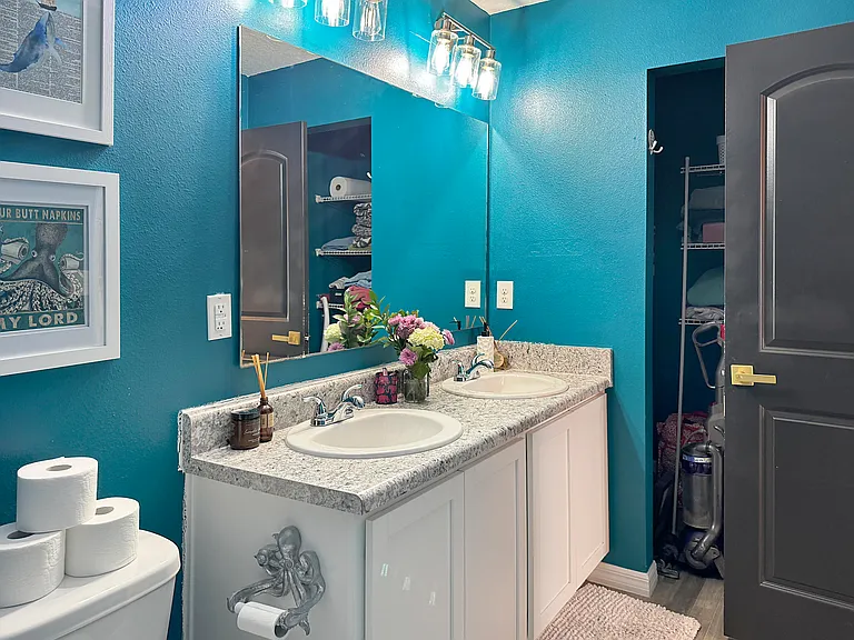 1958 SE Floresta Dr — Photo 14