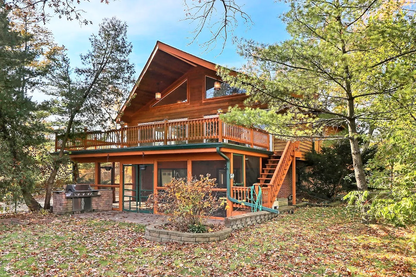 1432 Sunset Dr photo 1
