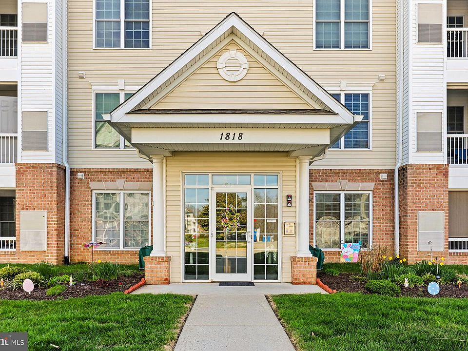 1st image of 1818 Selvin Dr Unit 203