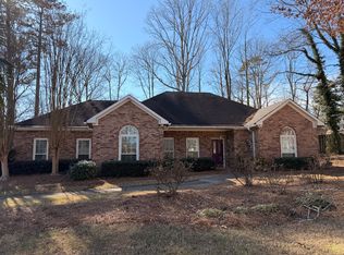 2584 Falcon Creek Ct, Suwanee, GA 30024
