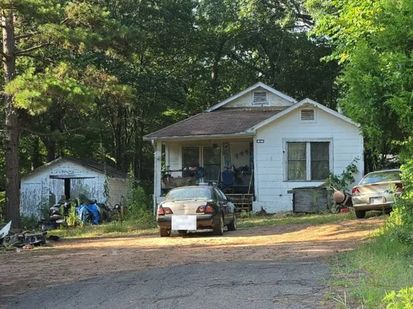 444 Greenhill Rd, Longview, TX 75605