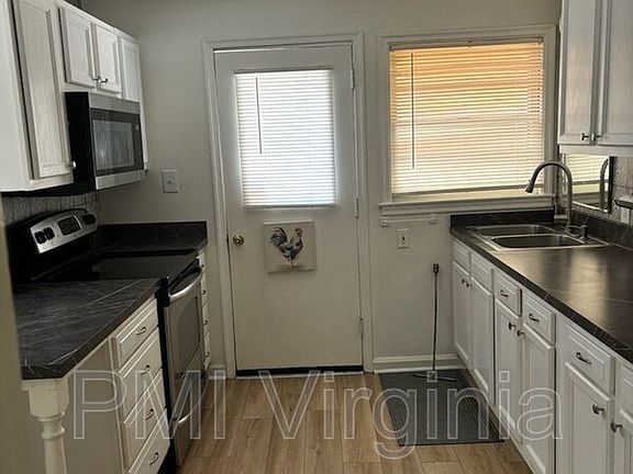 3rd image of 265 Orange Ave Unit A