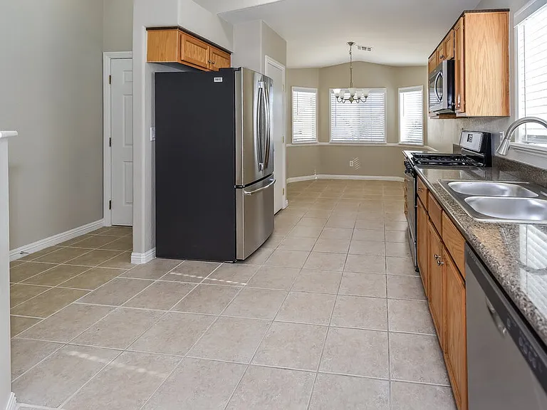 5205 Madison Stone St — Photo 6