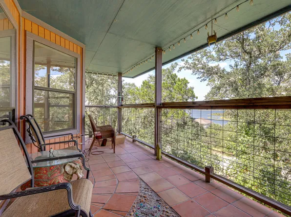 1275 Trailridge Dr, Canyon Lake, TX 78133
