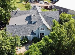 1710 W Main St, Clarksville, AR 72830