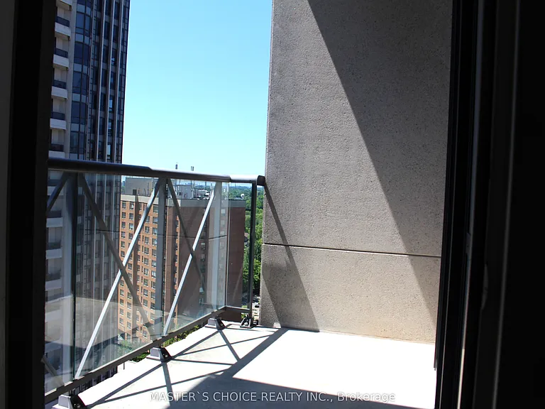 28 Byng Ave #UP6 — Photo 3