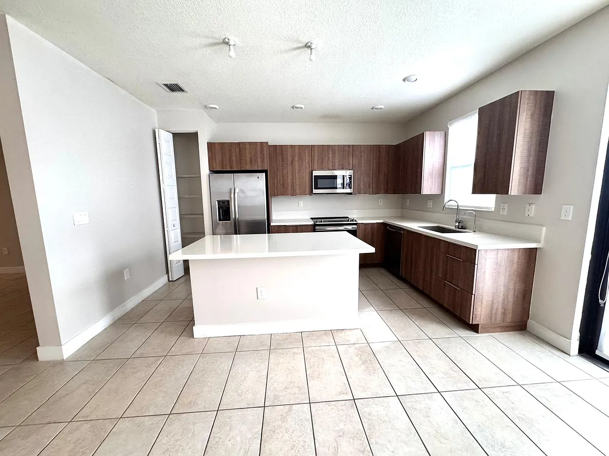 Building Photo - 8058 NW 105th Ave