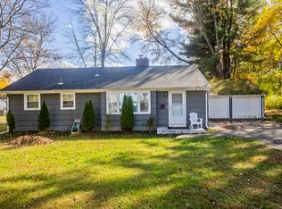 15 Kelsey Pl, Bloomfield, CT 06002