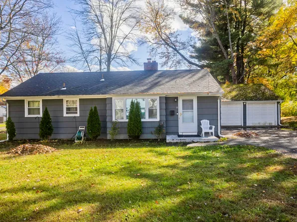 15 Kelsey Place, Bloomfield, CT 06002