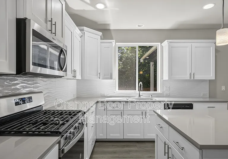 18311 SE 248th St — Photo 9