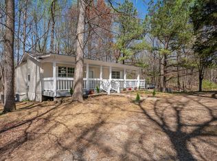 201 Welker Rd, Cedar Hill, TN 37032