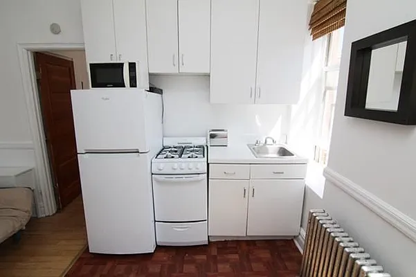 Rented by Compass | media 24