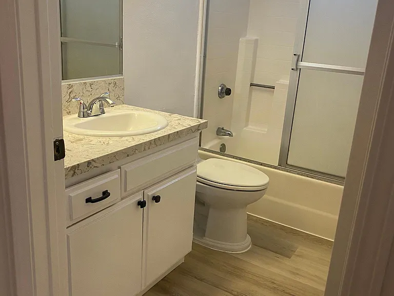 14116 Tiara St #2 — Photo 12