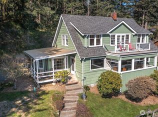 445 Point Lawrence Rd, Olga, WA 98279