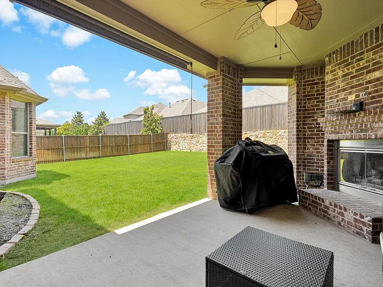 214 Crestbrook Dr — Photo 33
