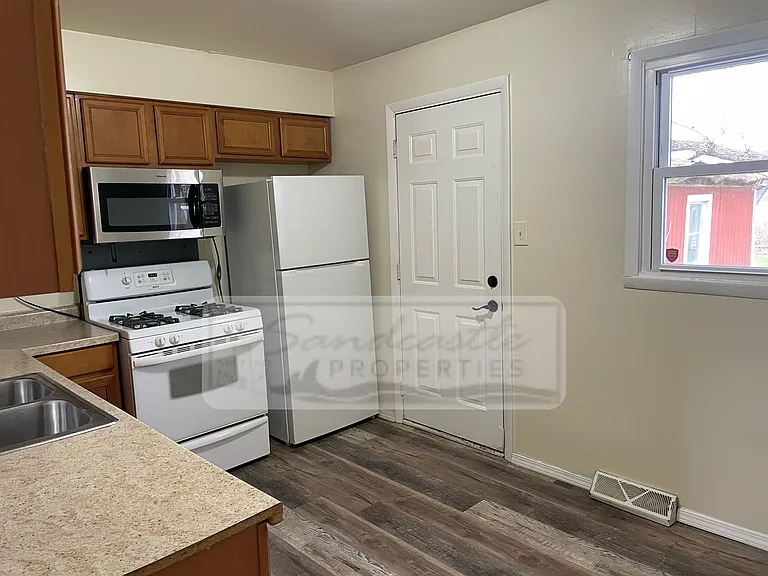 3282 Brown St #1 — Photo 5