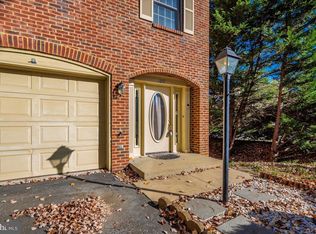1281 Fairchild Ave, Hagerstown, MD 21742