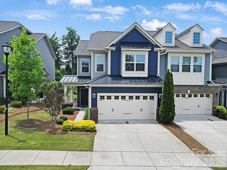 1st image of 637 Amber Meadows Way