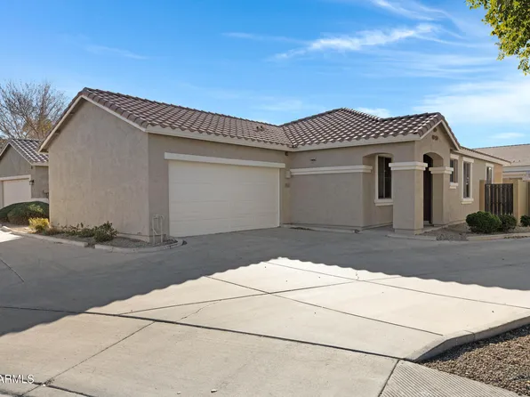 931 S PORTER Court, Gilbert, AZ 85296