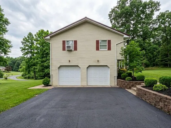 2299 E Mountain Rd, Julian, PA 16844