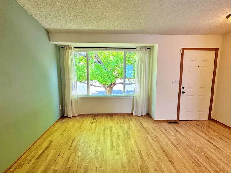 5770 W 115th Ct — Photo 3