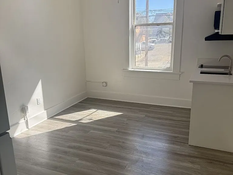 129 N Cortez St — Photo 16