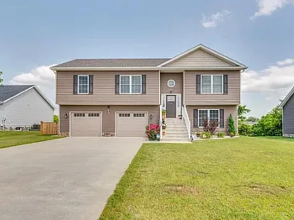 29 Peking Ln, Martinsburg, WV 25403