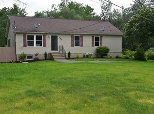1597 Mount Cobb Rd, Jefferson Township, PA 18436