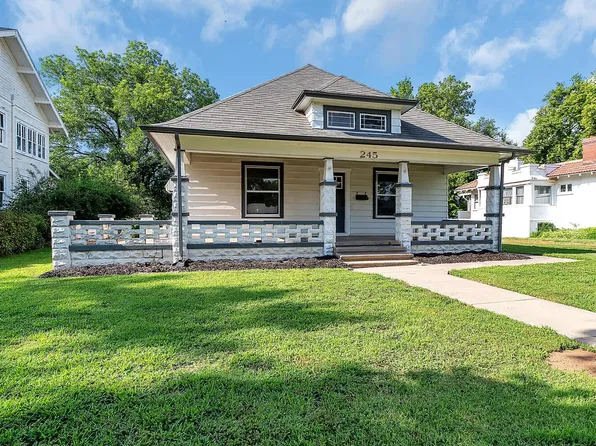 245 E C Ave, Kingman, KS 67068