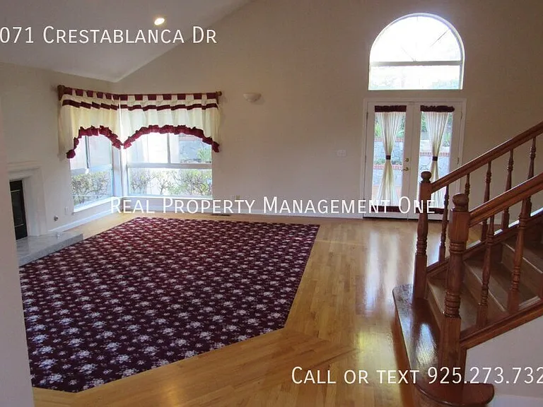 3071 Crestablanca Dr — Photo 7