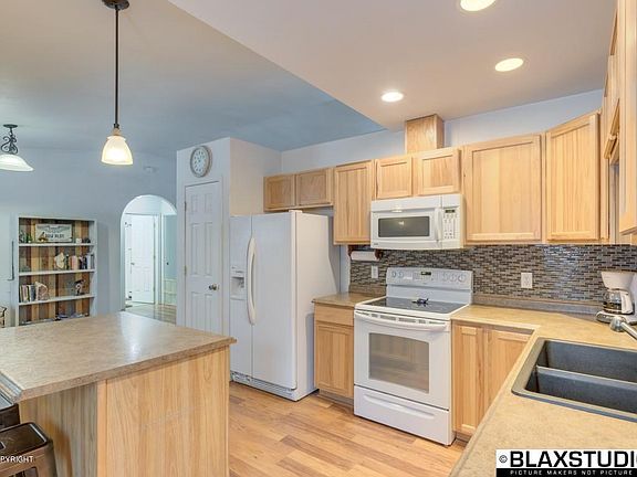 2nd image of 2529 Baby Bell Dr