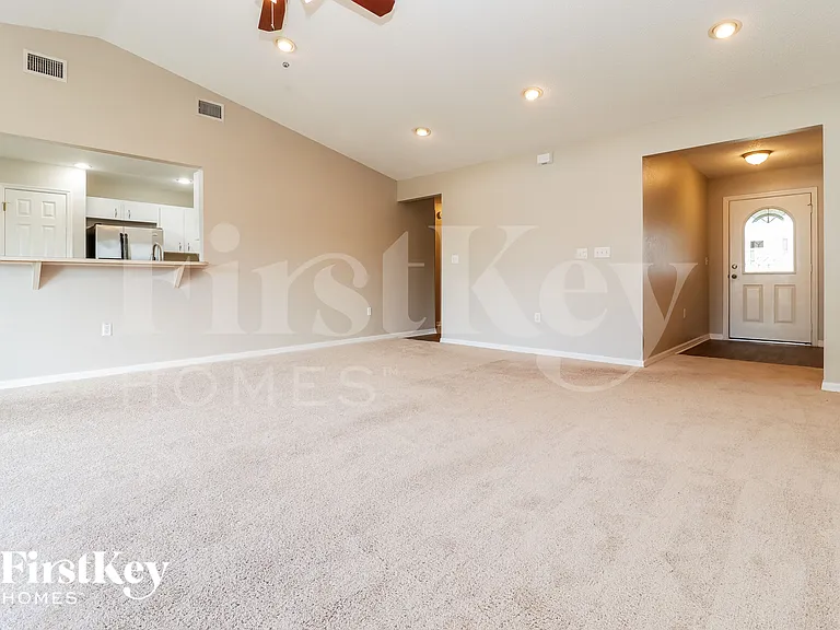 3487 Imperial Manor Way — Photo 2