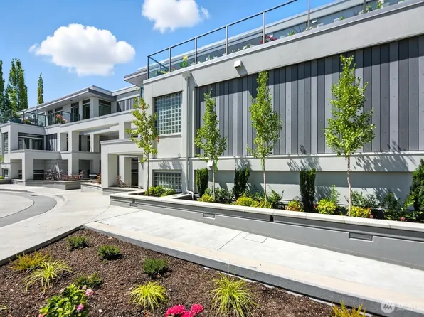 225 2nd Street S #A-1, Kirkland, WA 98033