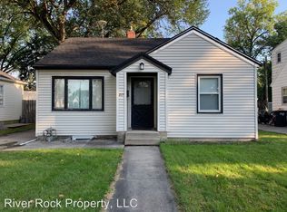 817 12th Ave N, Fargo, ND 58102