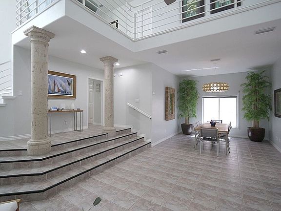 4th image of 113 Palmetto Dr