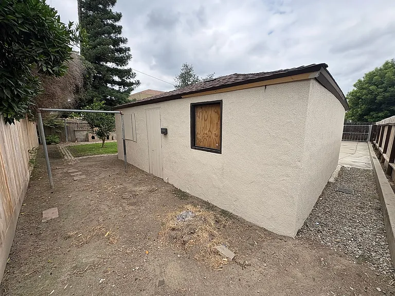 309 W Noble Ave — Photo 29